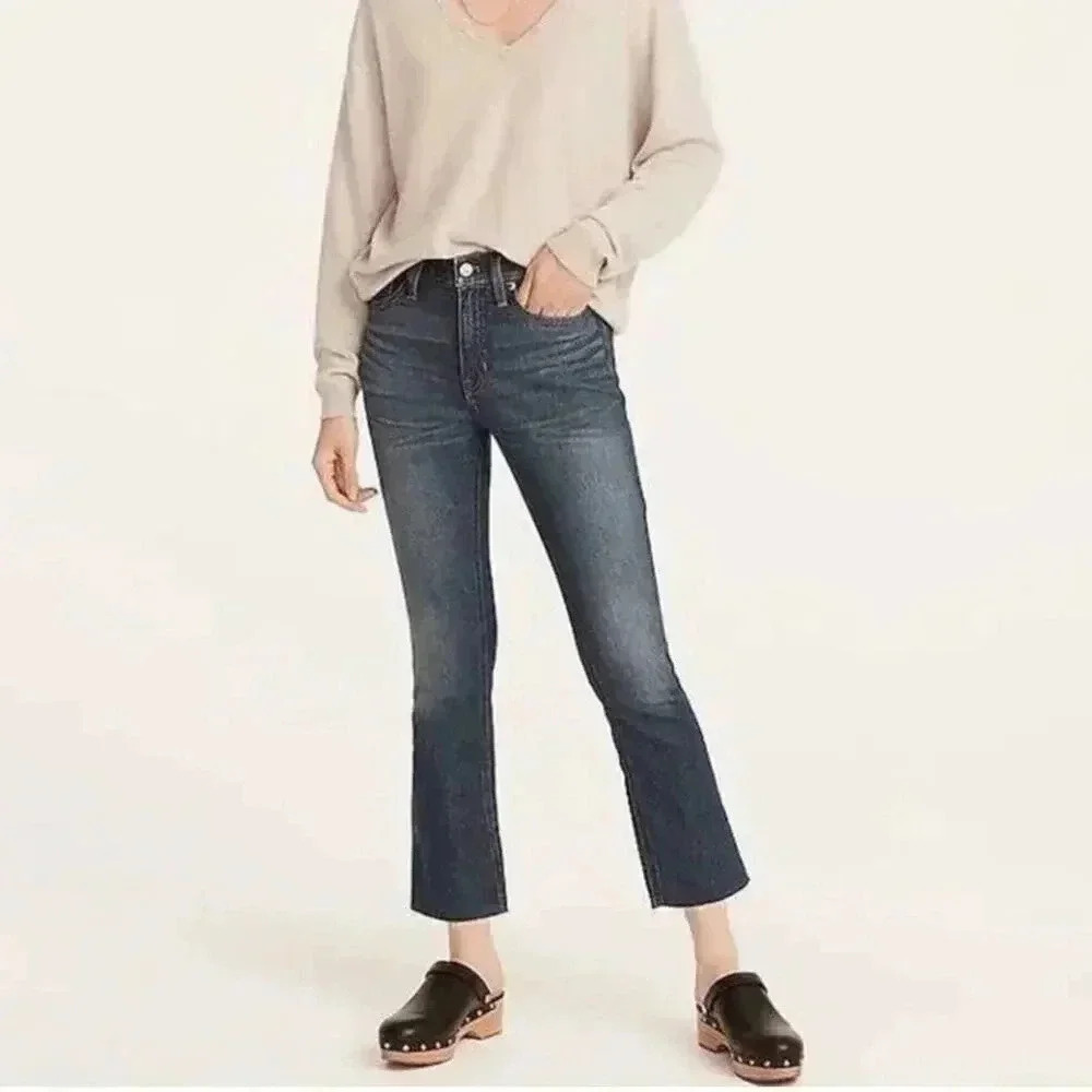 J Crew Petite 9" mid-rise demi-boot crop jean in Lantern wash Size 23P NWT